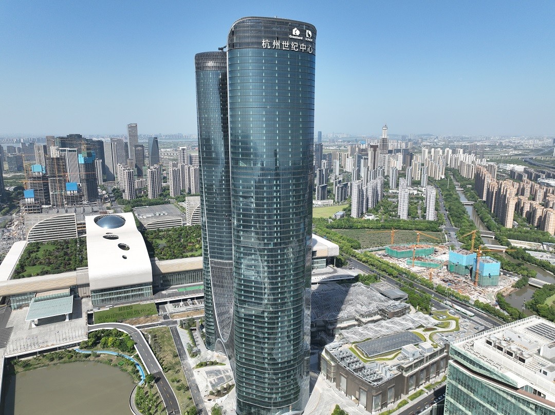杭州世纪中心丨幕墙发光字工程现场图五 杭州世纪中心丨幕墙发光字工程现场图五