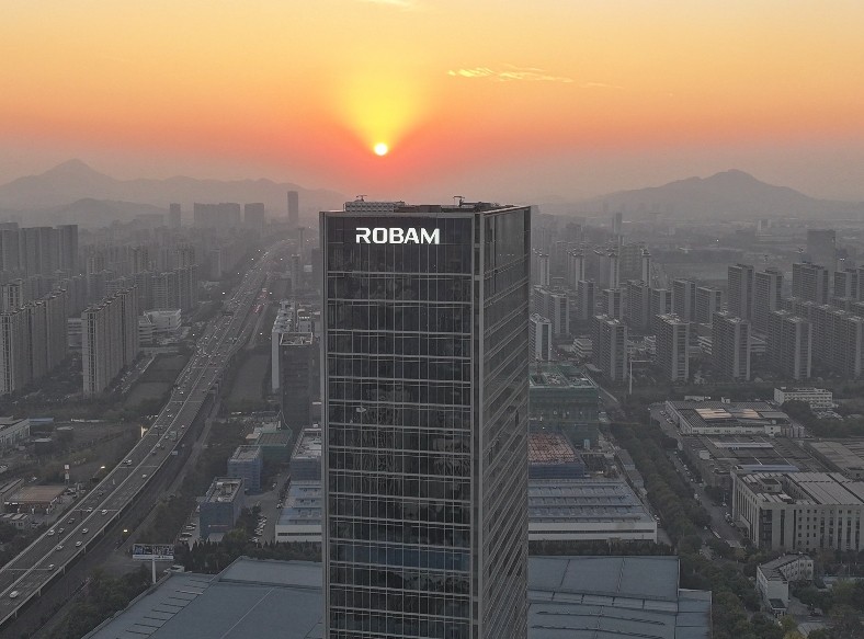 高空幕墙发光字的制作周期！