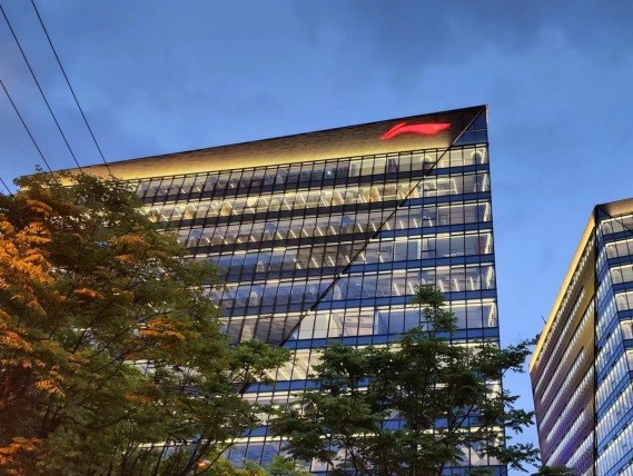 企业楼体发光字的结构安全如何确保？